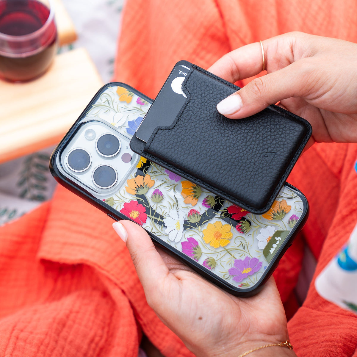 Cosmos Multicolour Protective Phone Case - Flowers MagSafe