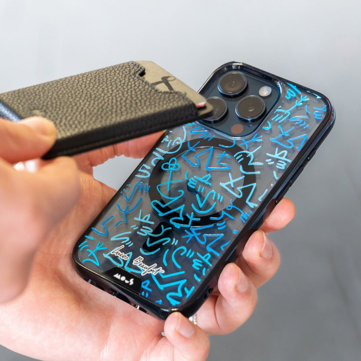 Blue Protective Phone Case - Lucas Beaufort MagSafe