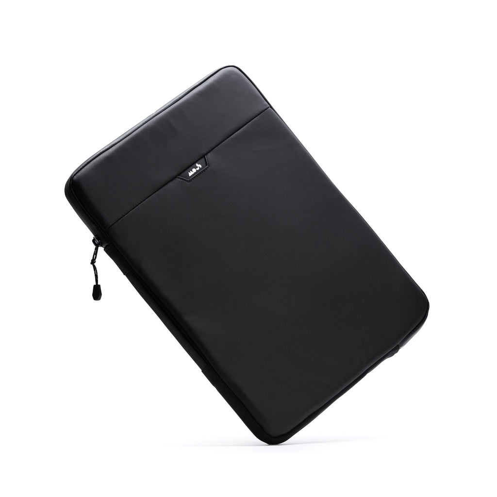 Protective Sleeve With Handle